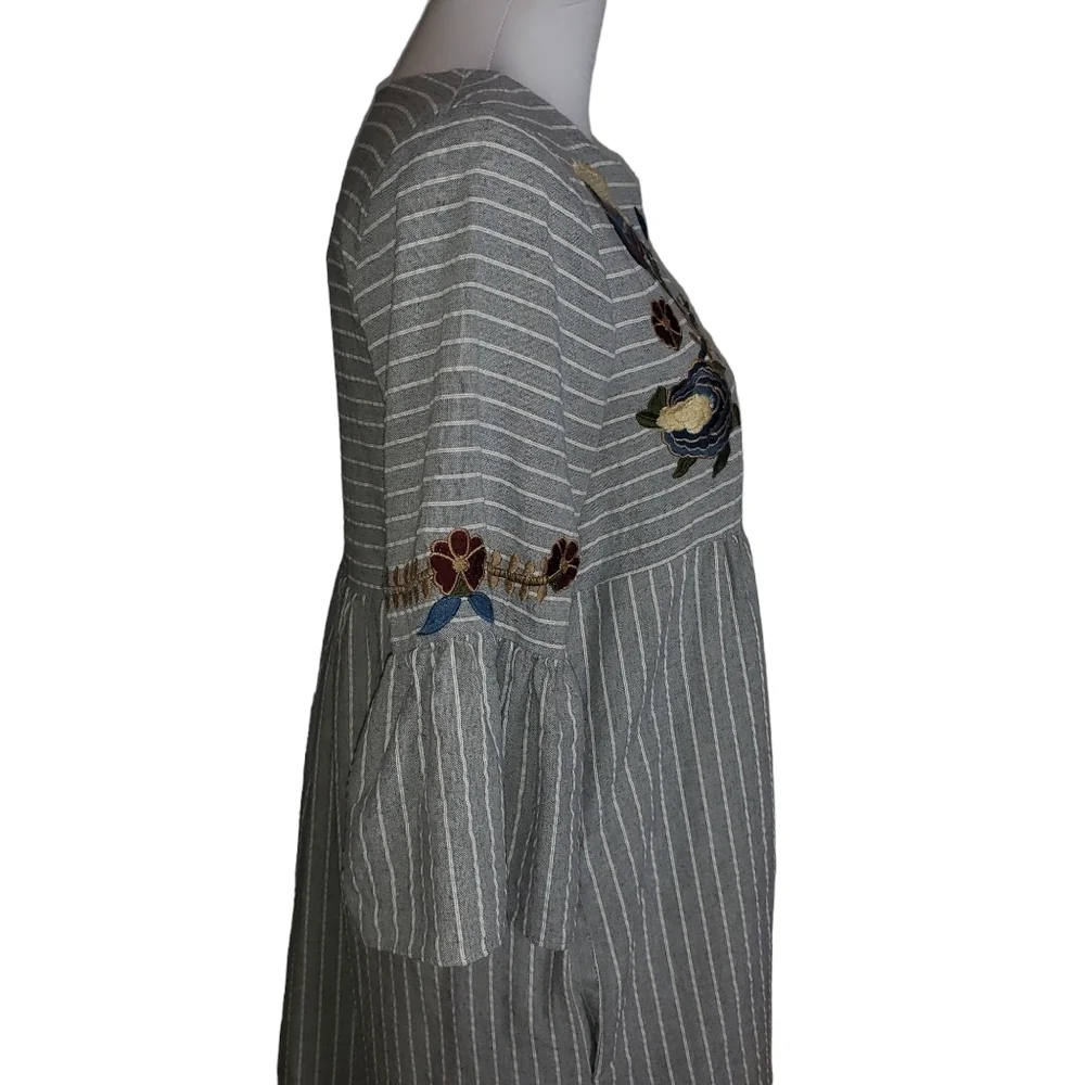 Orange Creek Gray Striped Floral Embroidered Dress Sz Medium Bell Sleeve Cotton - Picture 4 of 14